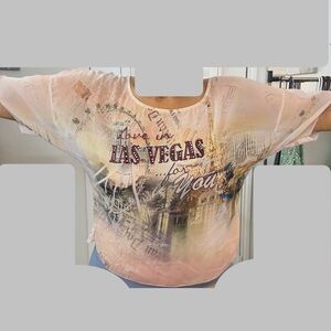 Las Vegas Graphic Top
